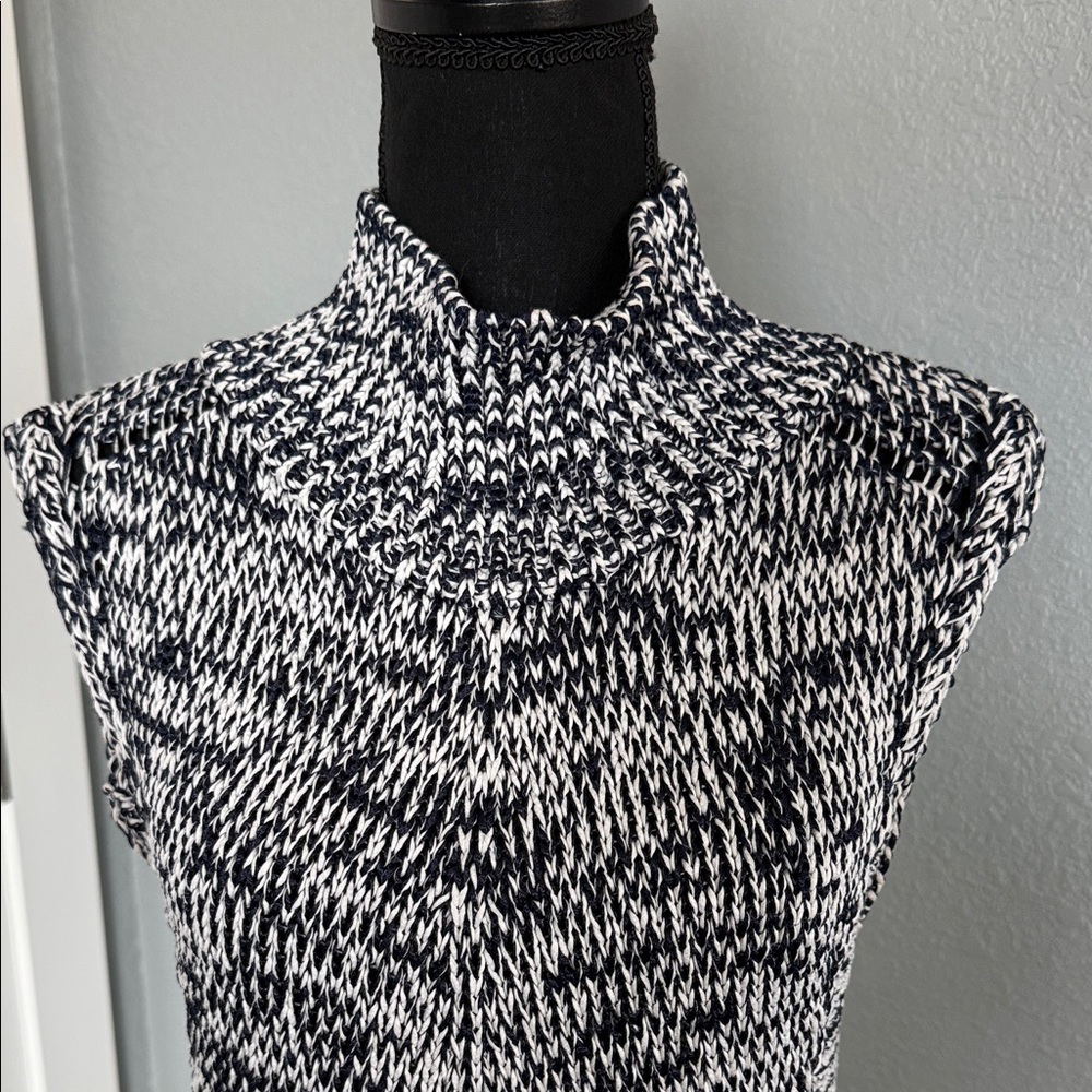 White House Black Market Navy and White Knit Top